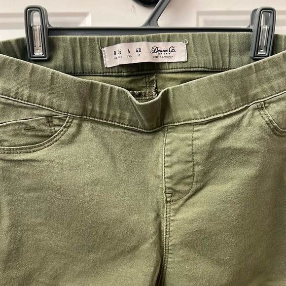 Green Jeggings - Picture 2 of 4